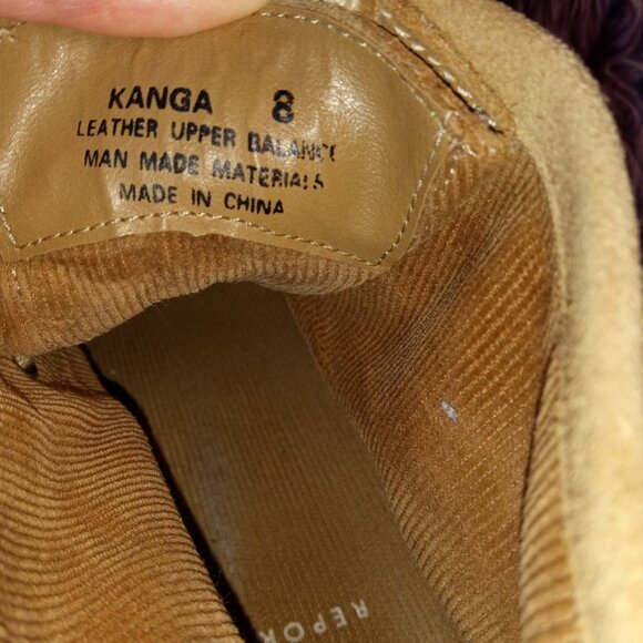 Womens Wallabees - Picture 5 of 5